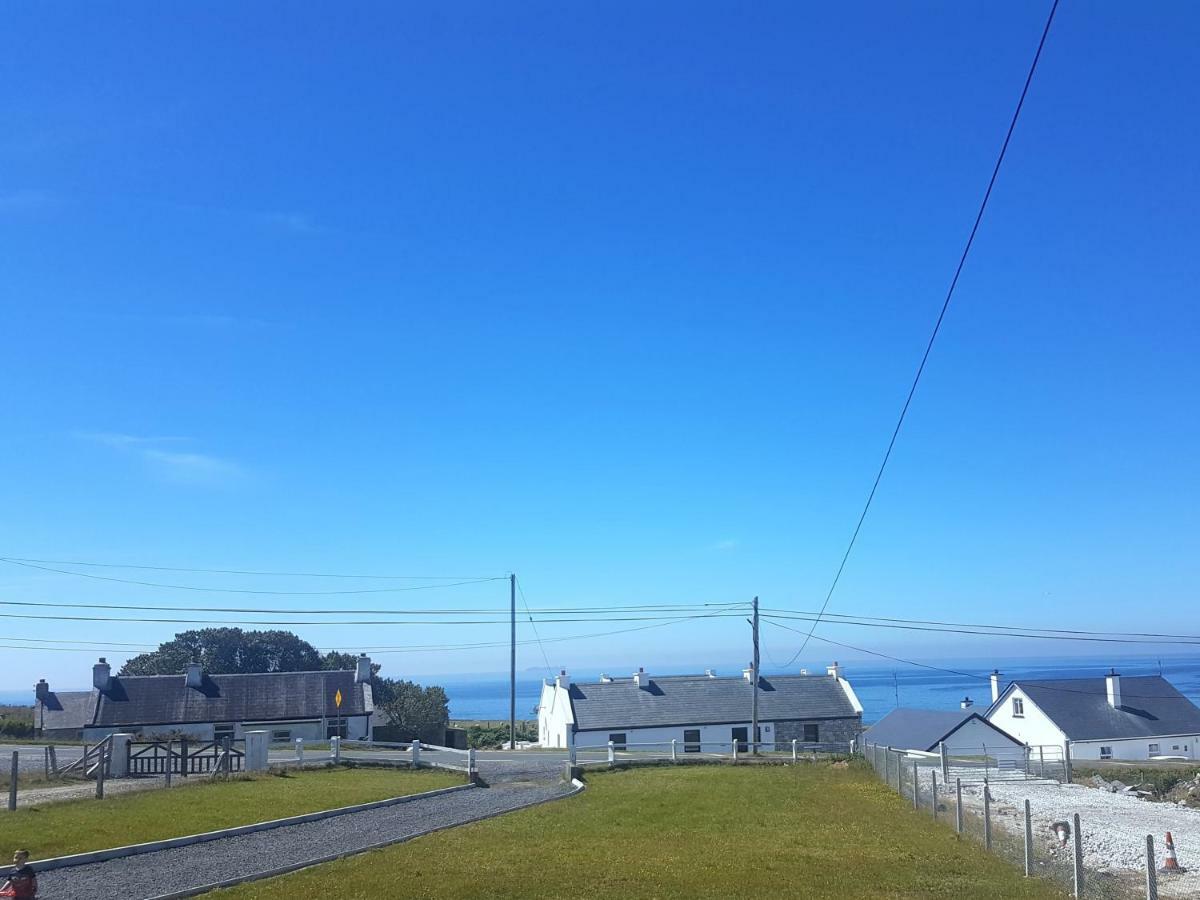 Dooagh Wild Atlantic Way Cottage מראה חיצוני תמונה